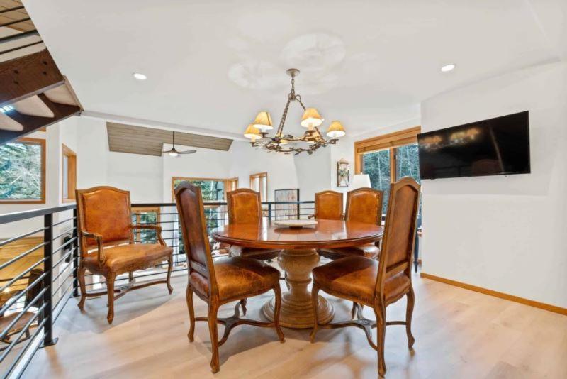 Ridgepoint Townhome 198 By East West Hospitality Beaver Creek Kültér fotó