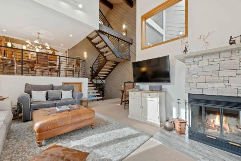 Ridgepoint Townhome 198 By East West Hospitality Beaver Creek Kültér fotó